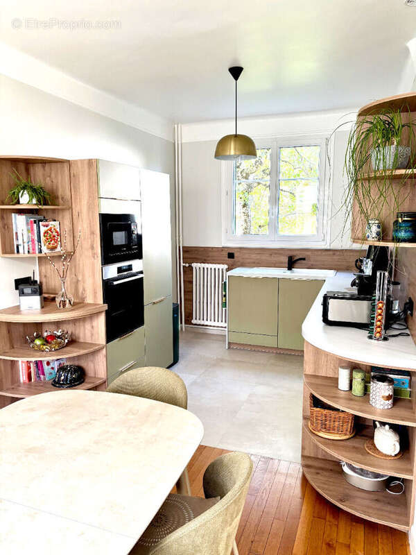 Maison à L&#039;HAY-LES-ROSES