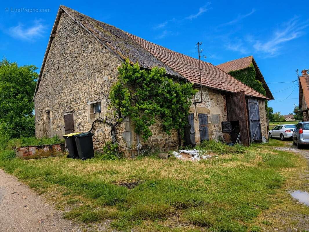Maison à DEUX-CHAISES