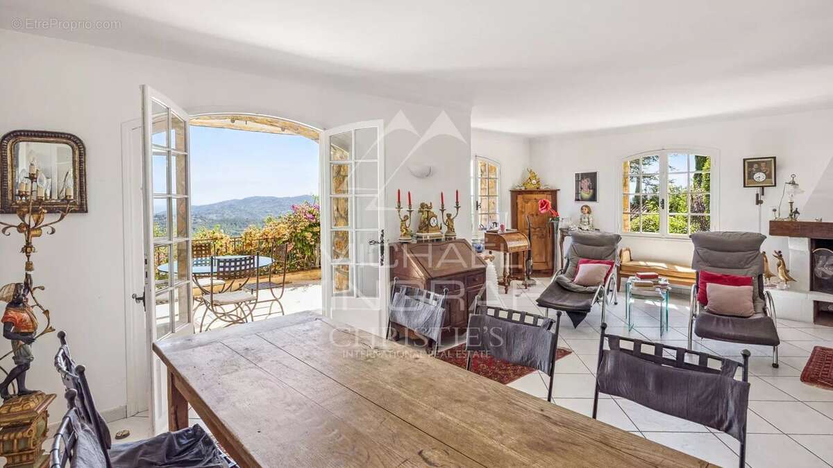 Maison à SPERACEDES