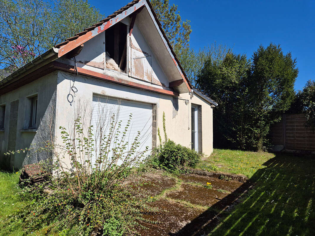 Terrain à SAINT-MARTIN-DU-TERTRE