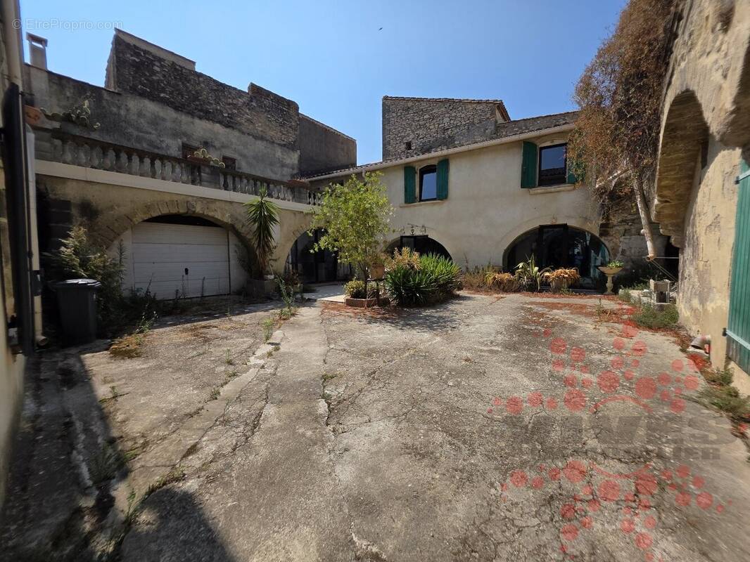 Maison à VILLETELLE