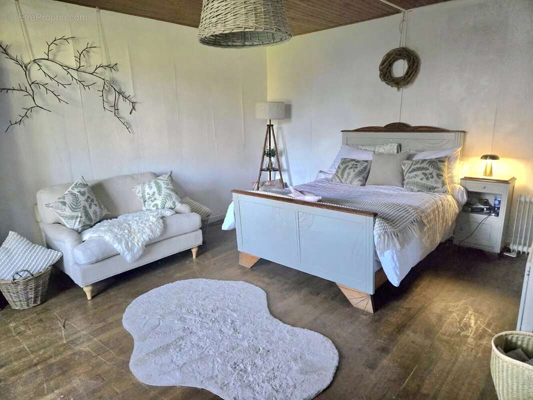 Maison à SAUZE-VAUSSAIS