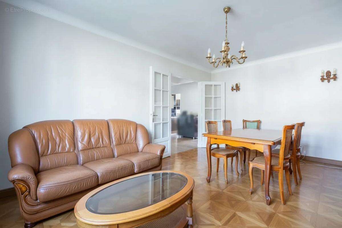 Maison à VILLEMOMBLE