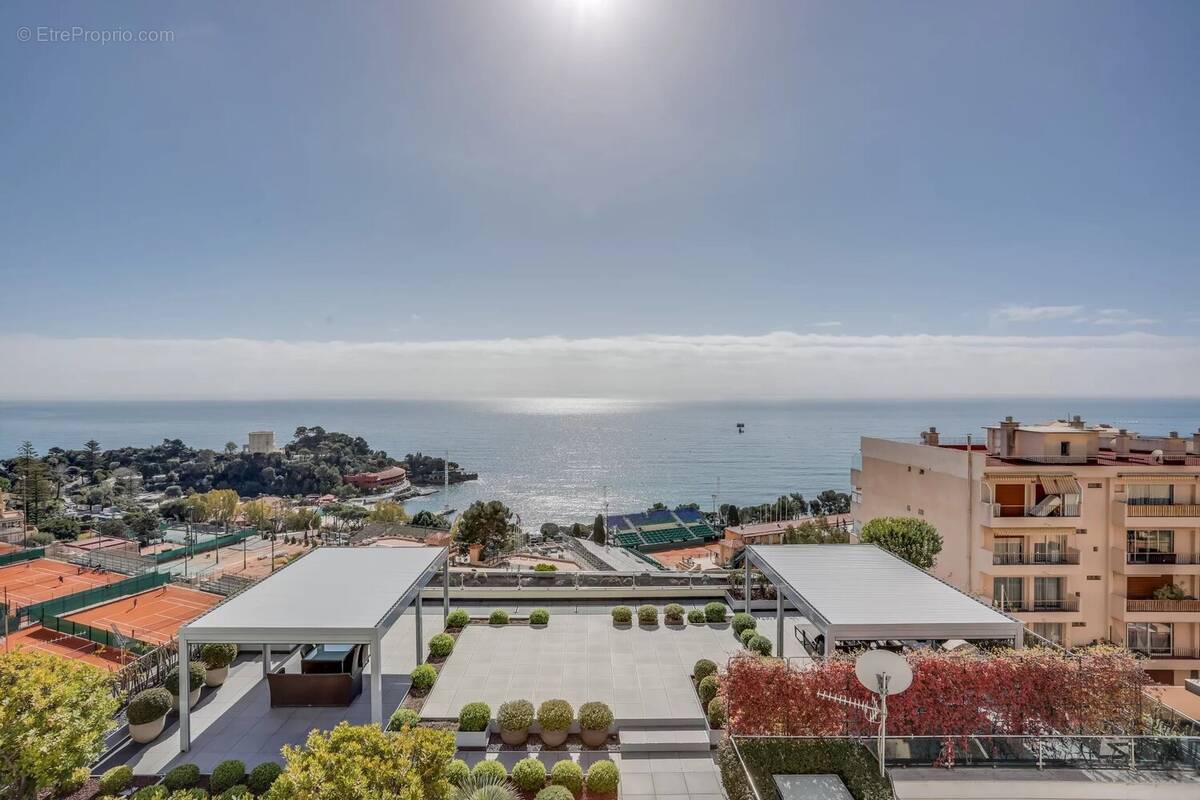 Appartement à ROQUEBRUNE-CAP-MARTIN