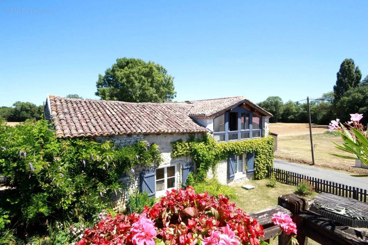 Maison à EYMET