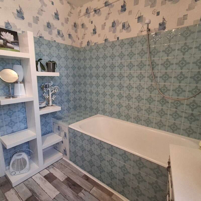 Maison 178 m² à Chasseneuil-Sur-Bonnieure  - photo 8
