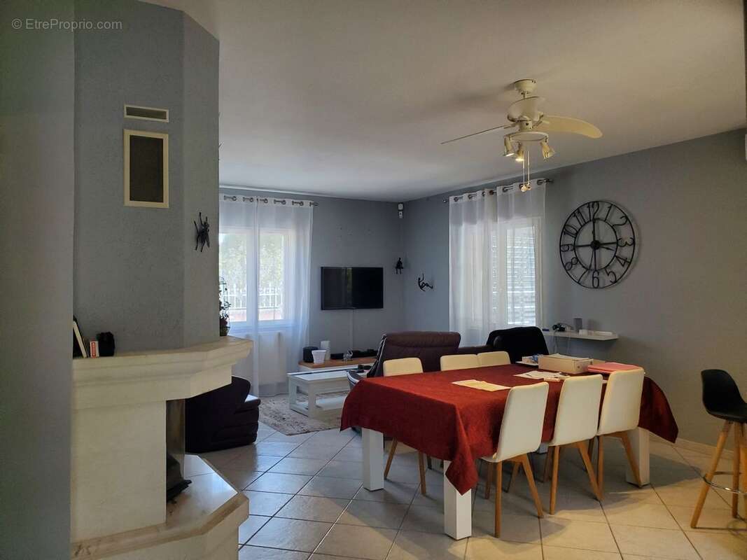 Maison à CHAMPNIERS