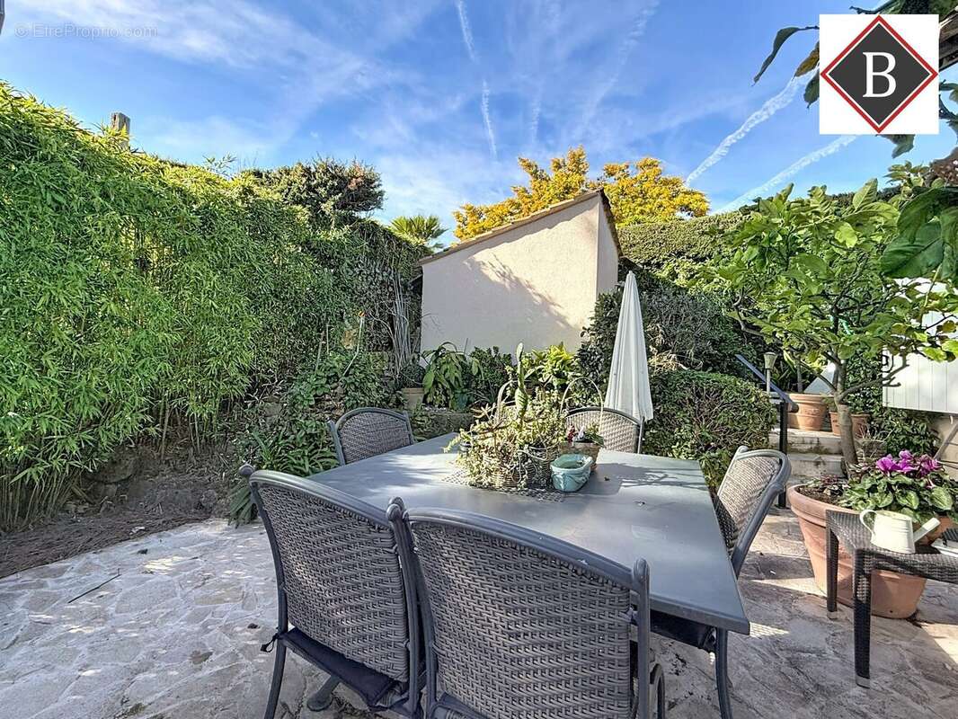 Maison à MOUGINS