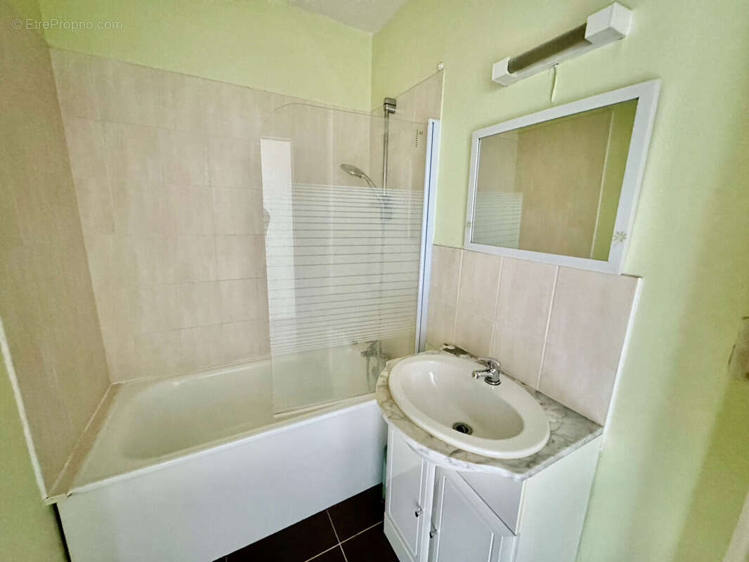 Appartement à LA CHAPELLE-SAINT-LUC