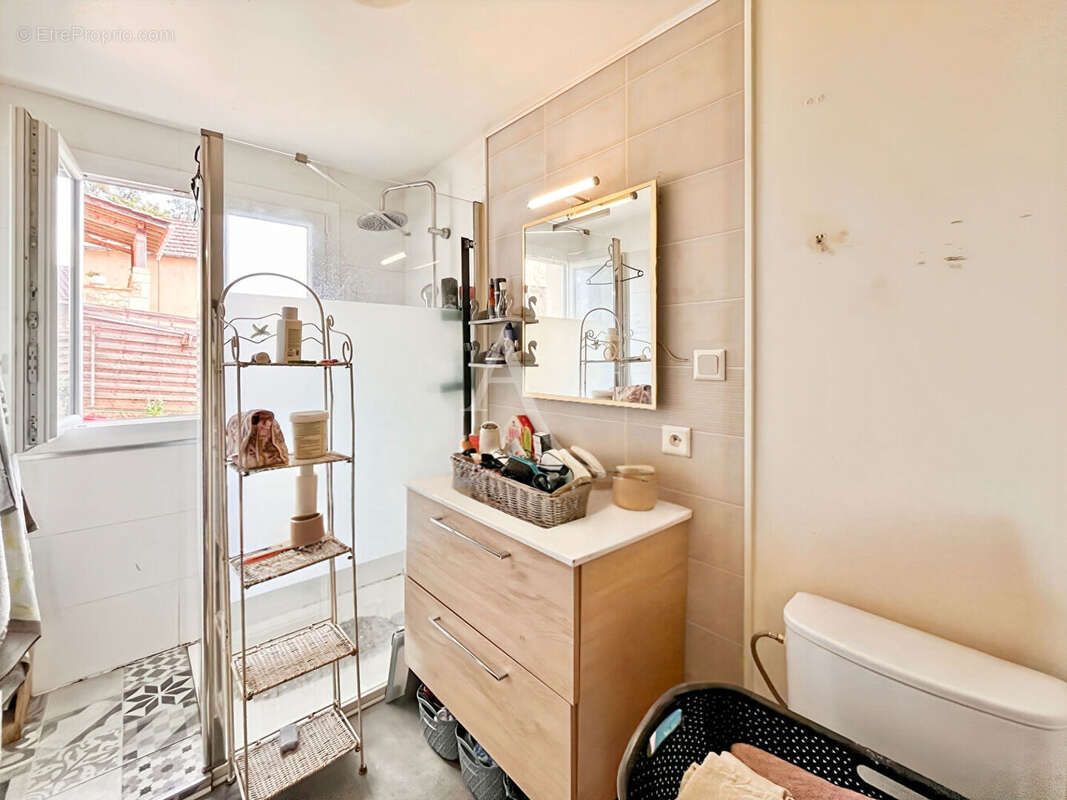 A VENDRE - Ensemble immobilier de deux maisons en location - photo 9