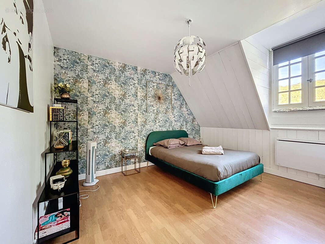 Maison à TERRASSON-LAVILLEDIEU