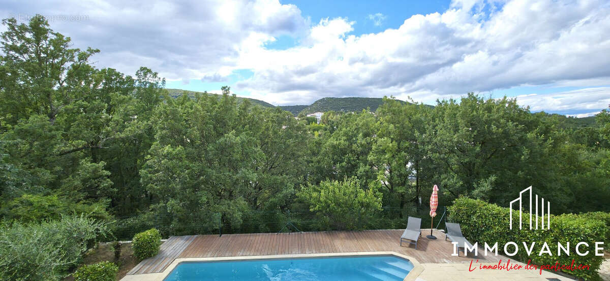 Maison à VAILHAUQUES