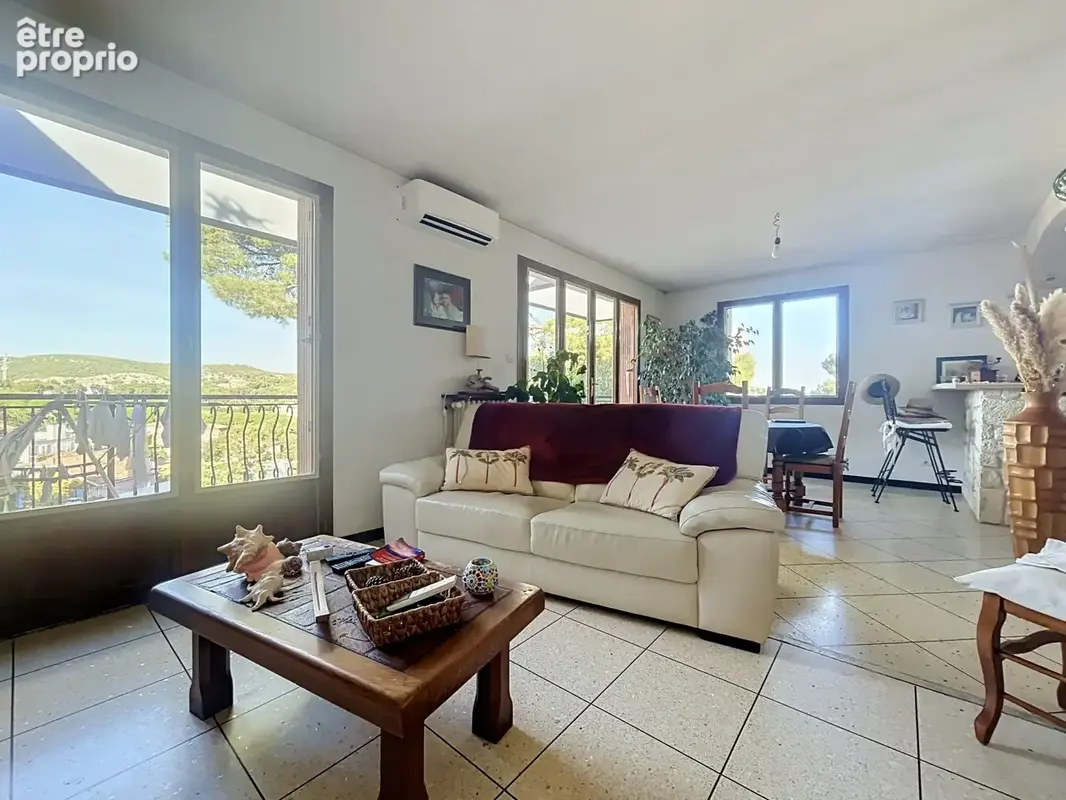 Carry-le-rouet   maison avec vue dégagée + 2 appartements - potentiel locatif - photo 5