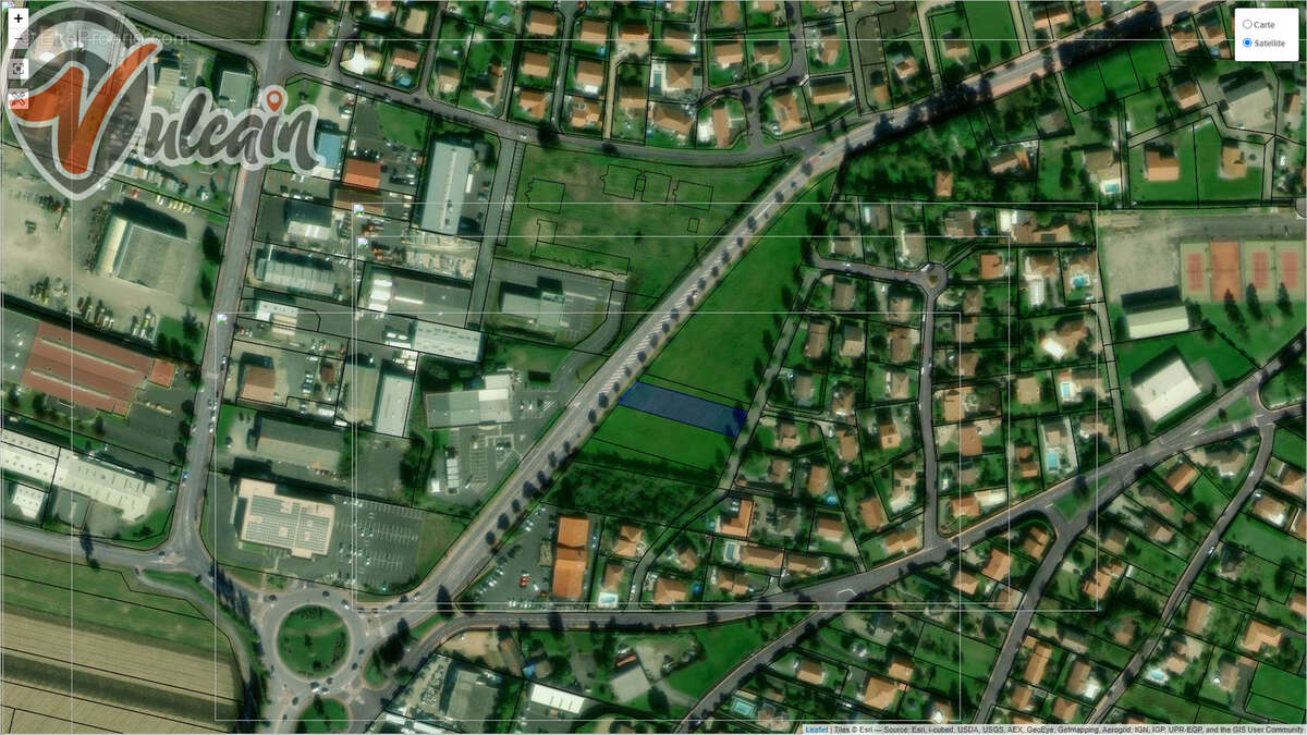 Terrain à PONT-DU-CHATEAU