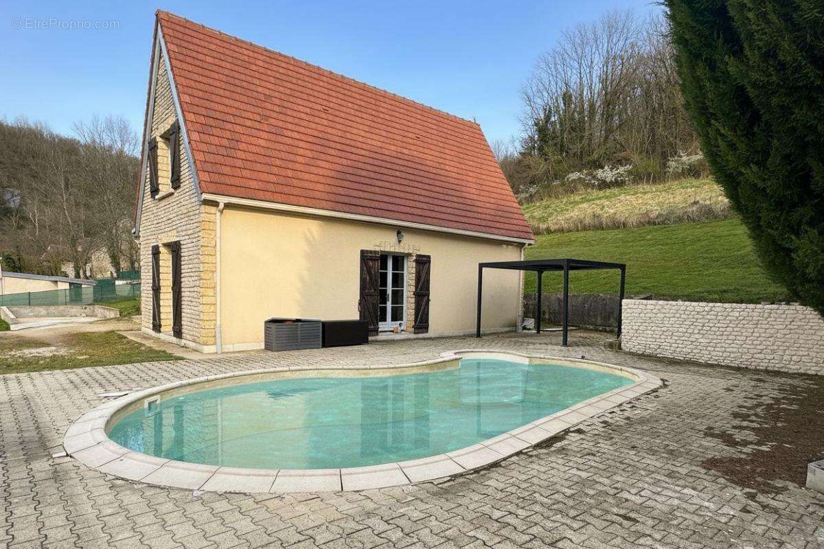 Maison à FROLOIS