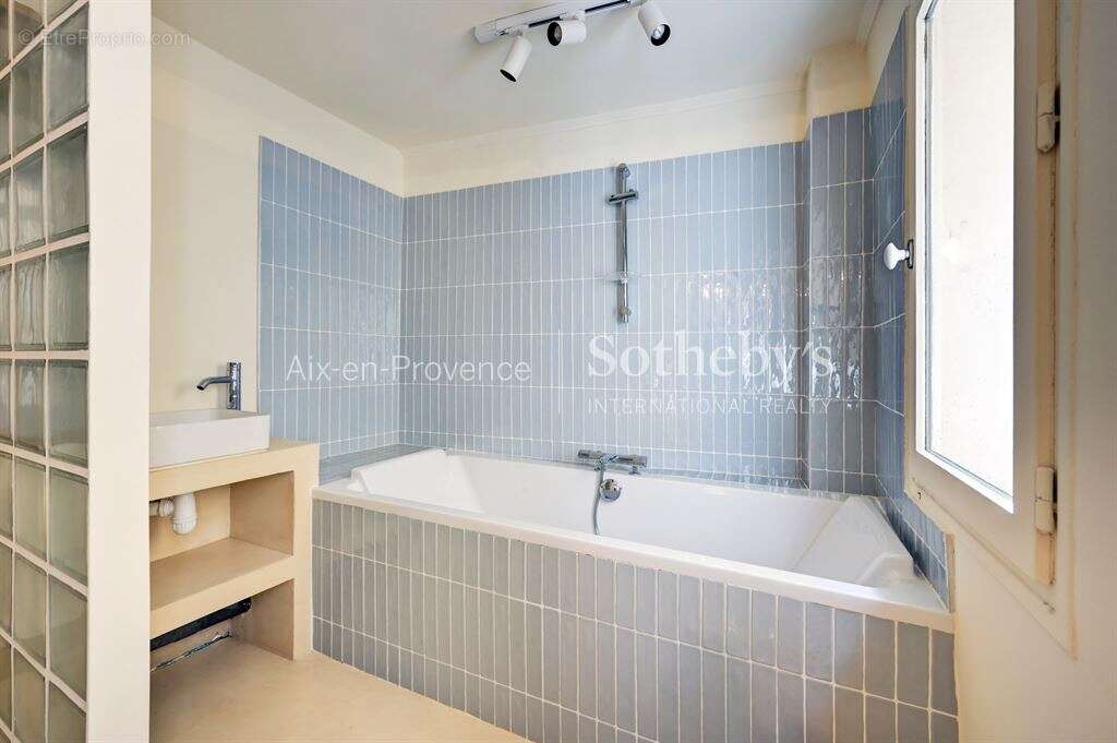 Appartement à AIX-EN-PROVENCE