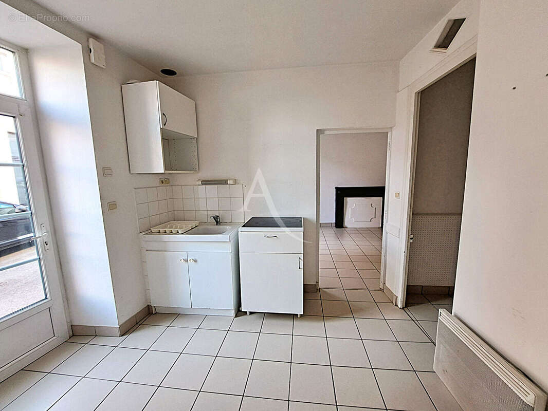 Charmante maison de bourg à MOUCHAMPS de 78m² environ ! - photo 2