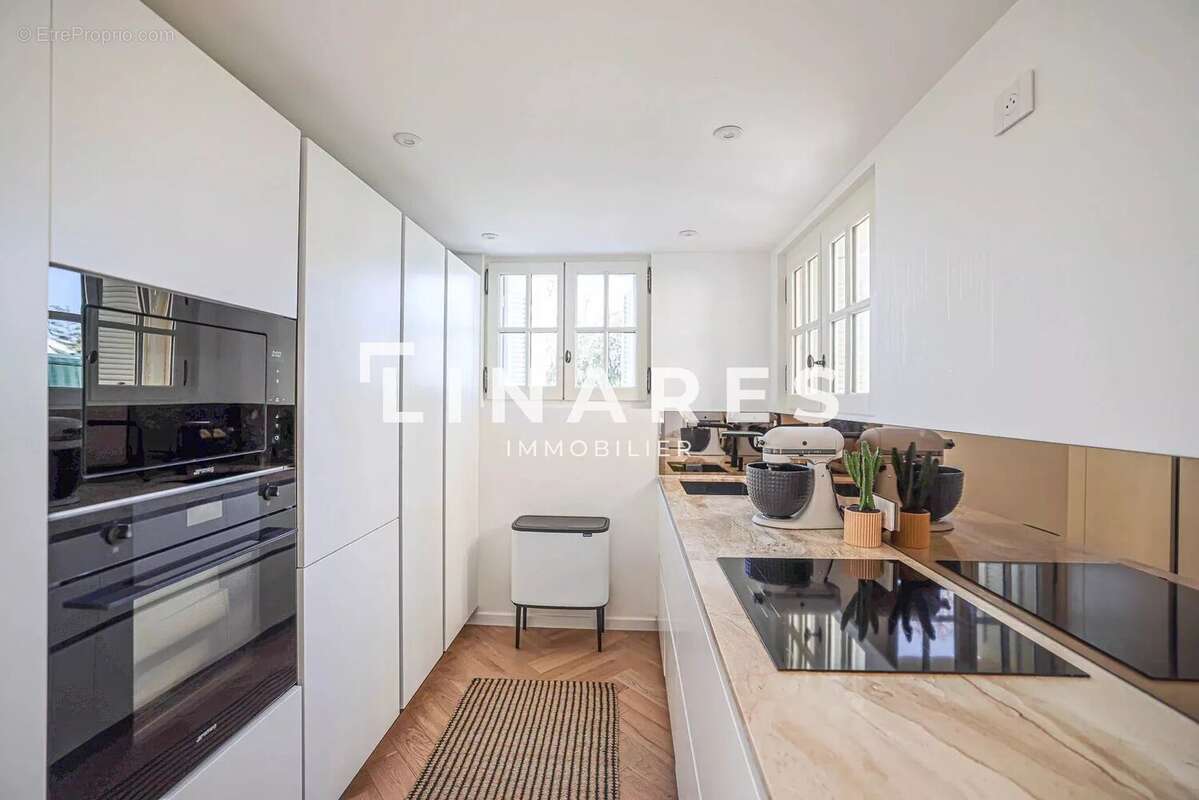 Appartement à MARSEILLE-9E