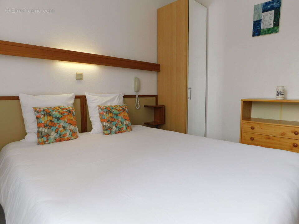 Commerce à CAZAUBON