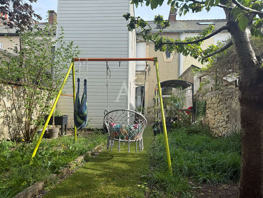 Mancelle 3 chambres avec jardin - photo 10