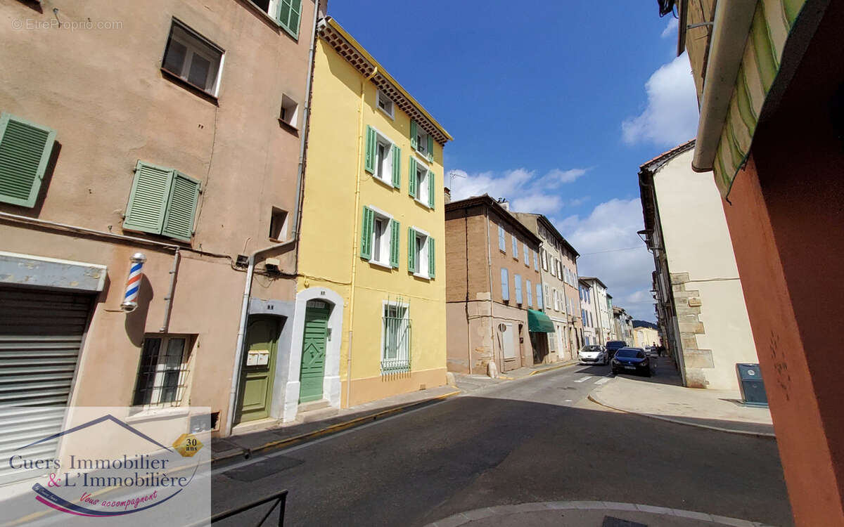 Appartement à CUERS