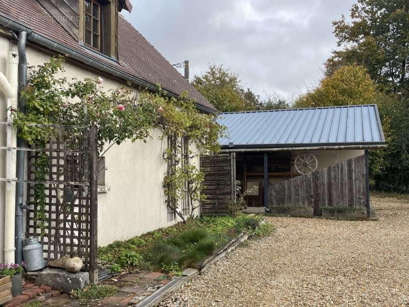 Maison à LA BAZOCHE-GOUET