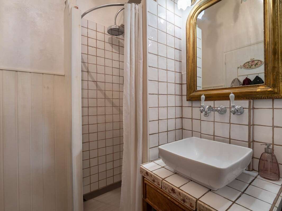 Appartement à EVIAN-LES-BAINS