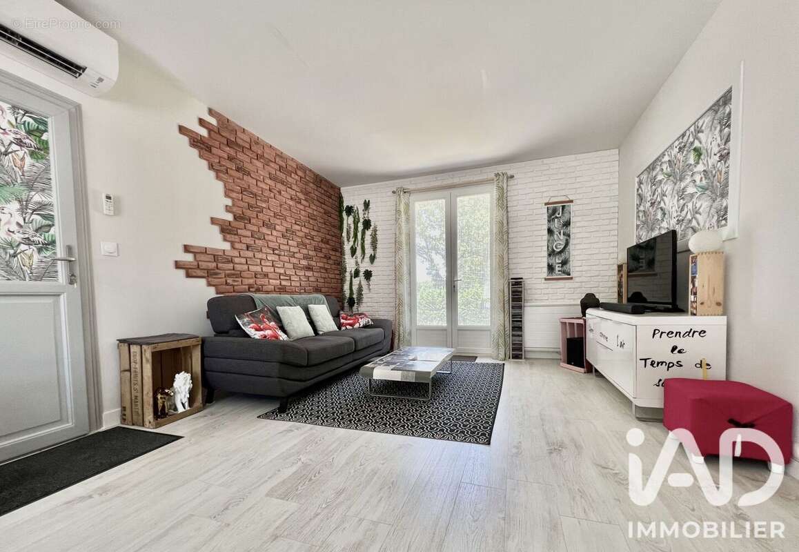 Maison 89 m² à Moragne  - photo 5