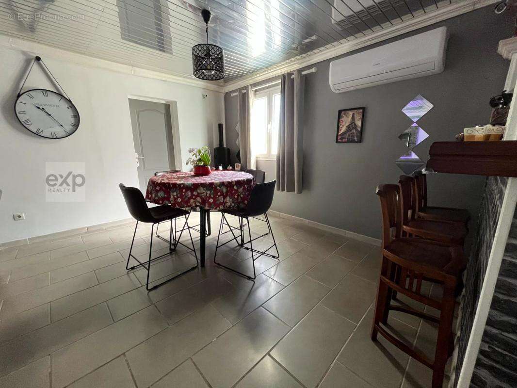 Maison à SAINTE-MARIE