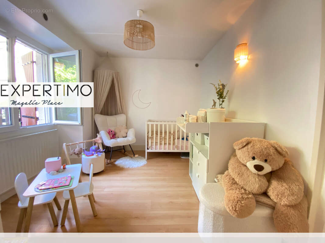 CHARMANTE et GRANDE maison de village en pierres de 90m2 avec terrasse et dépendances - photo 4