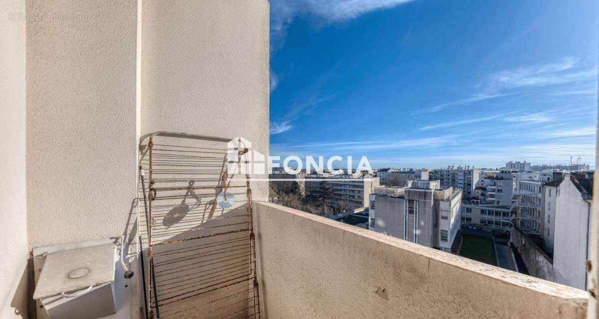 Appartement à LYON-8E
