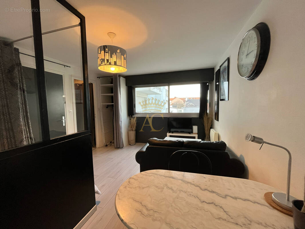 Appartement à CAMIERS