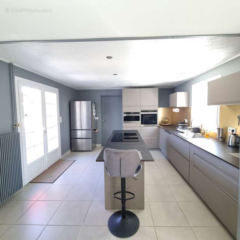 Maison 157 m² à Lignerolles  - photo 4