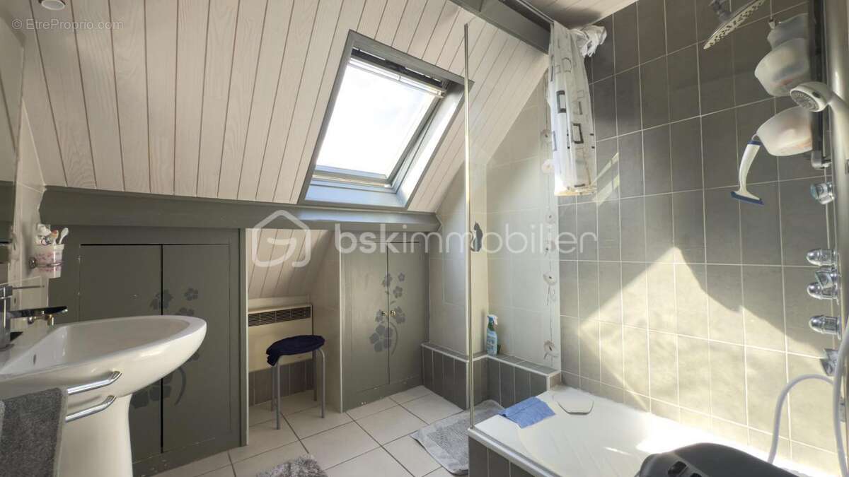 Maison à SAINT-QUENTIN