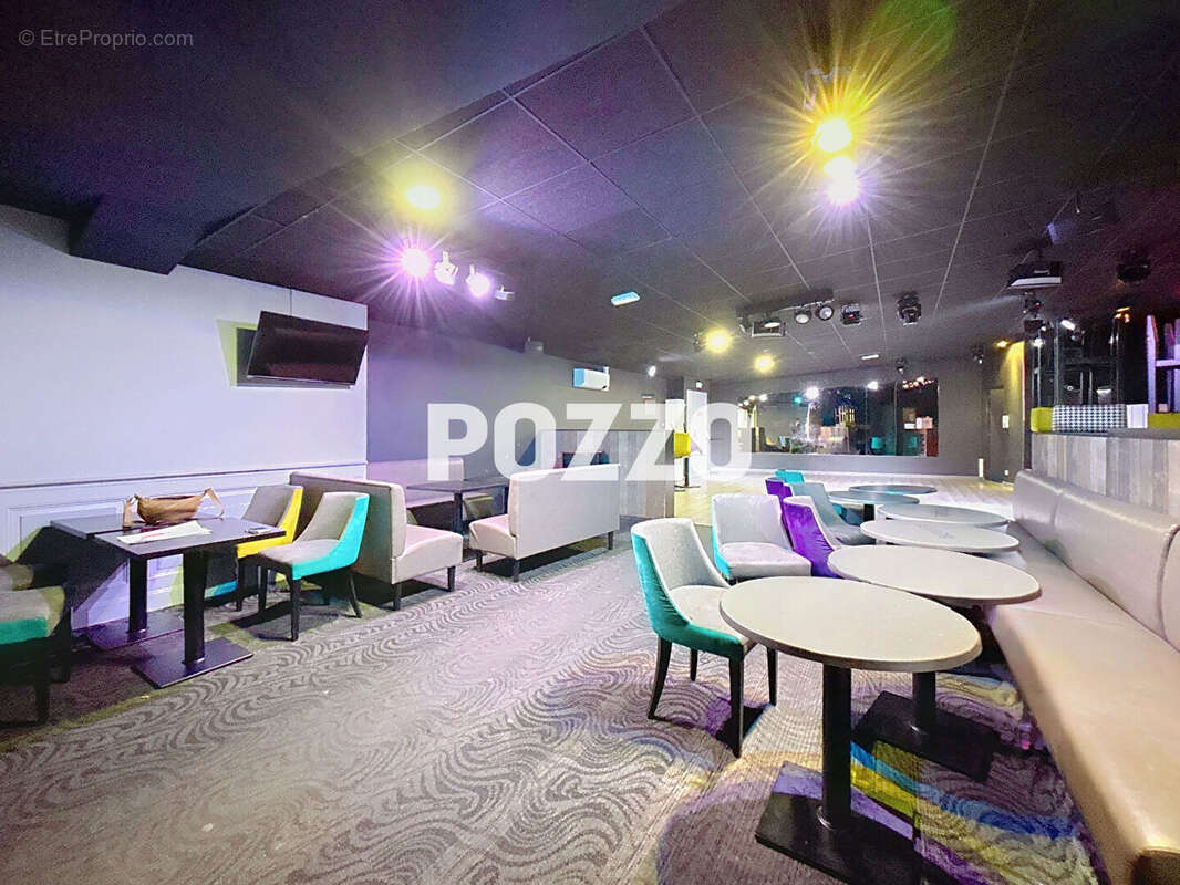 Commerce à AGON-COUTAINVILLE