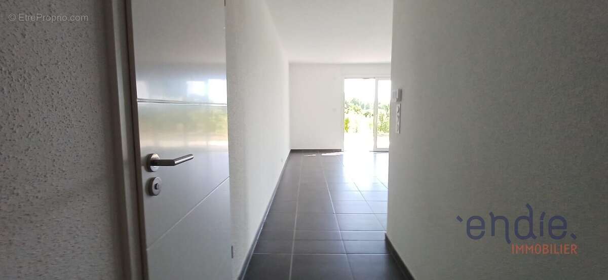 Appartement 3 pièces de 77,20 m² avec terrasse de 55 m² et jardin privatif de 146 m² - photo 8
