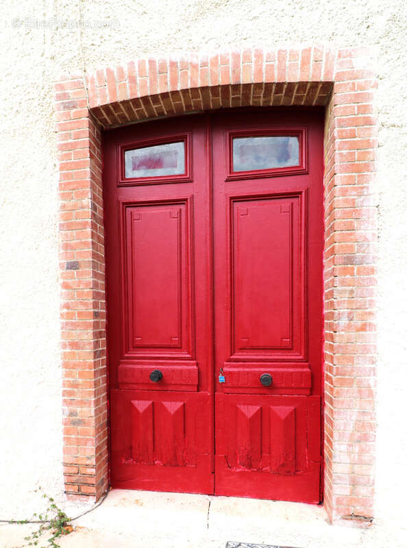 Maison à MONLEON-MAGNOAC