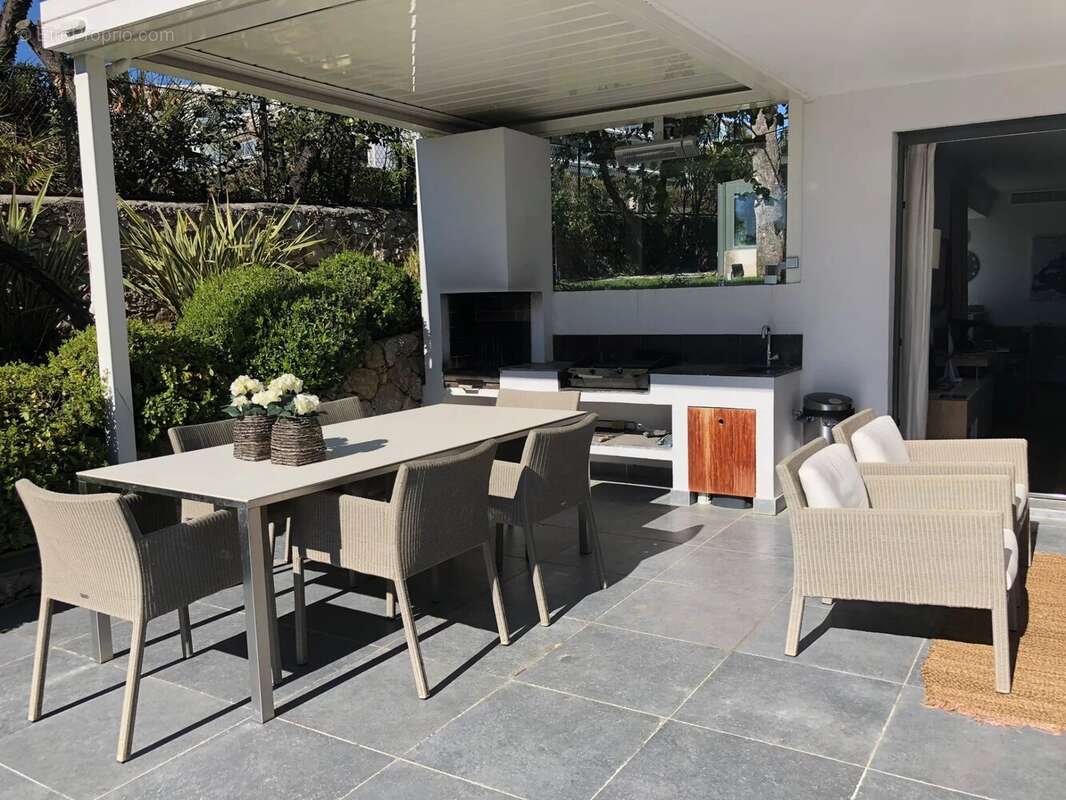 Exclusivité - Cap d'Antibes Gallice - 3P en rez-de-jardin surélevé  - Vue magnifique mer - photo 18