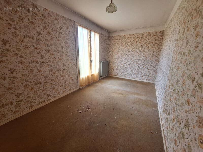 Maison à BIARS-SUR-CERE