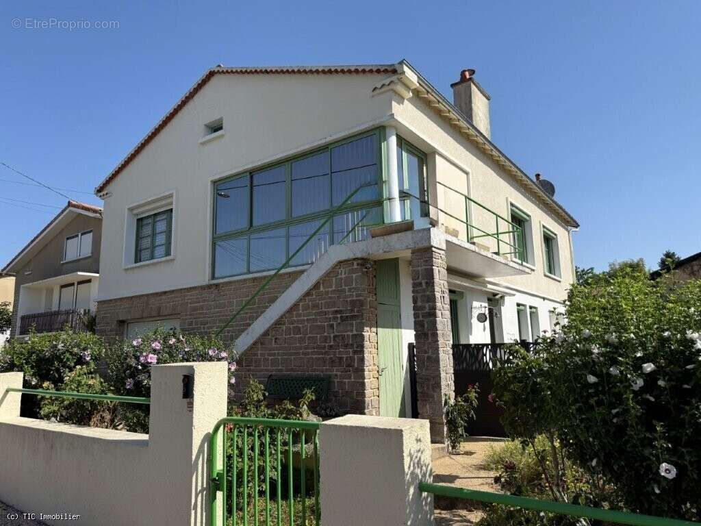 Maison à CIVRAY