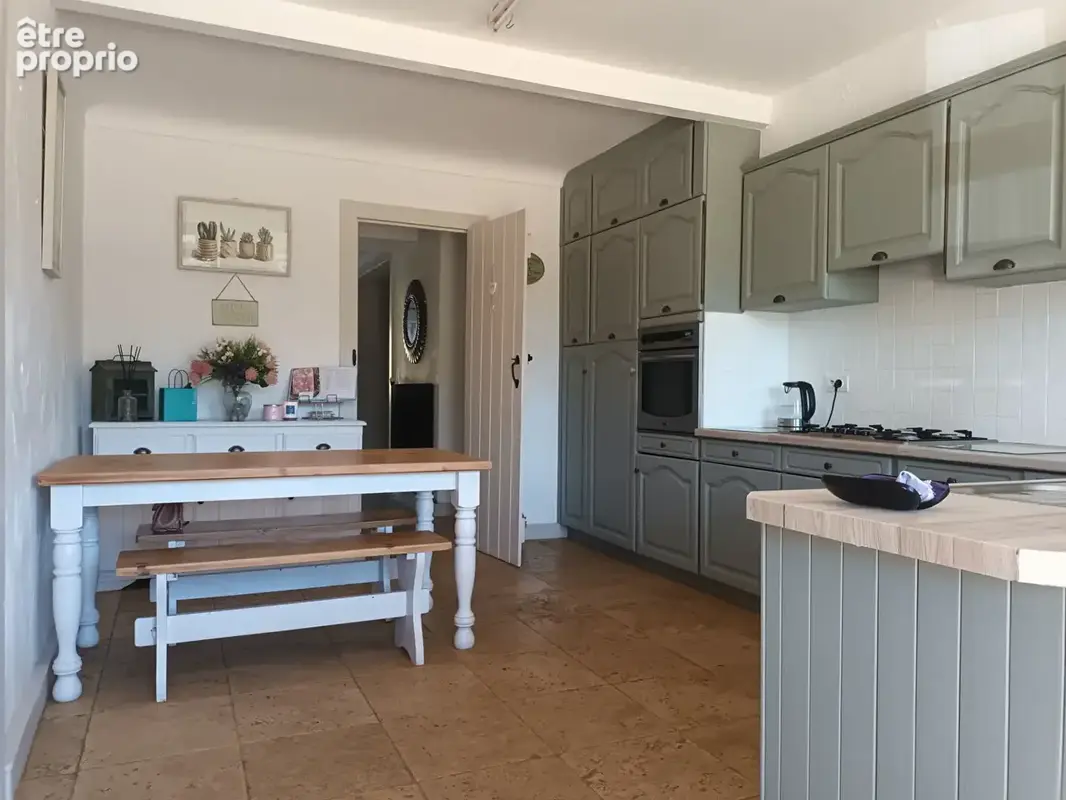 Maison 275m² à blanzay - photo 4