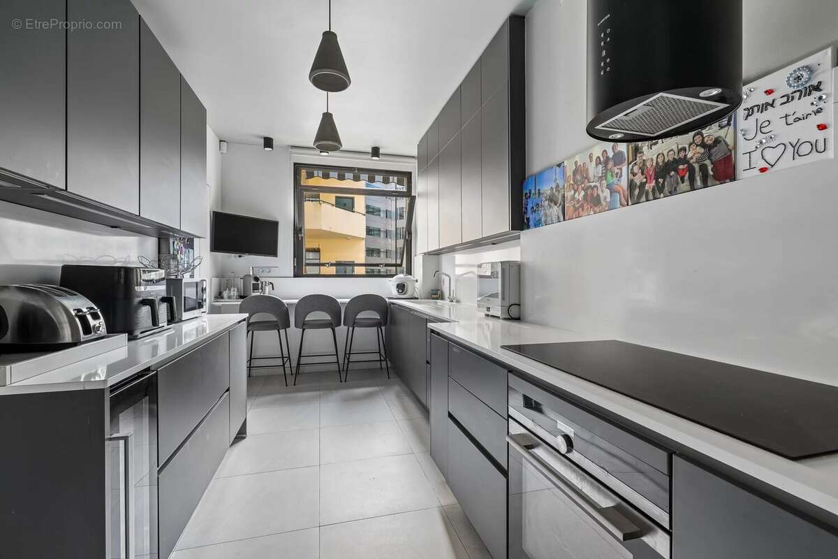 Exclusivité – paris 16e – avenue foch – appartement de prestige avec chambre de service - photo 6