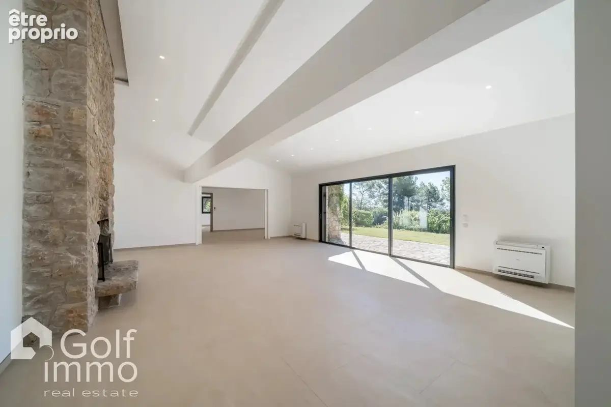 Villa de charme en pierre  plain-pied  300 m² 7000 m² du terrain  Piscine balinaise - photo 15