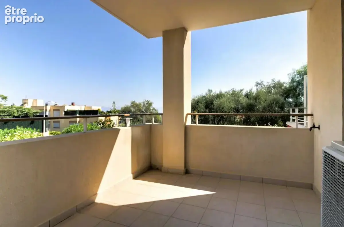 Nice Fabron – 2 pièces au calme avec terrasse et piscine - photo 3