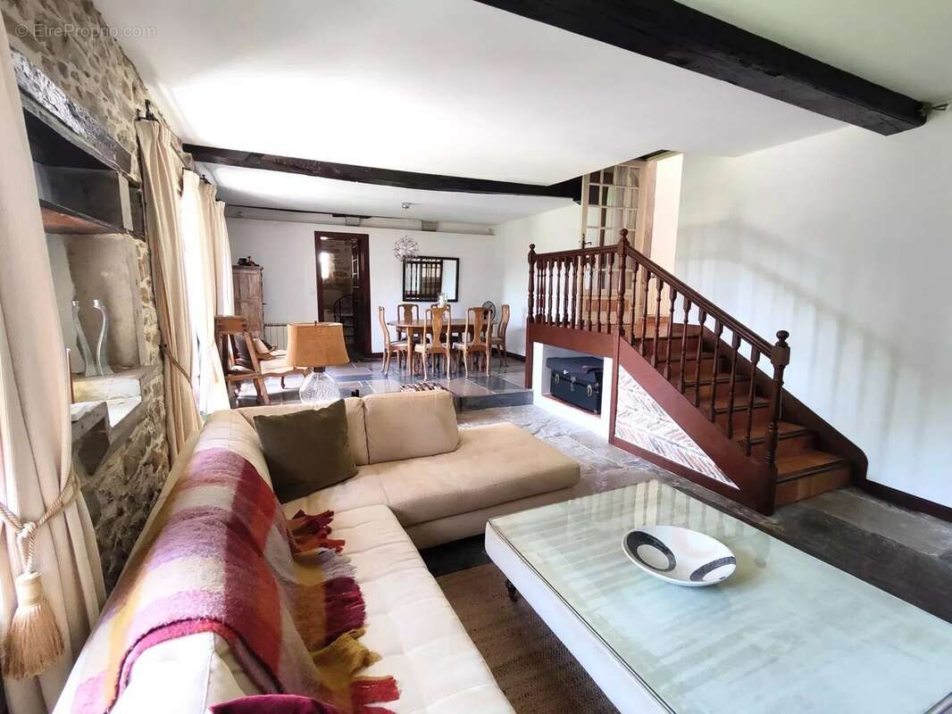 Maison à ORRIULE