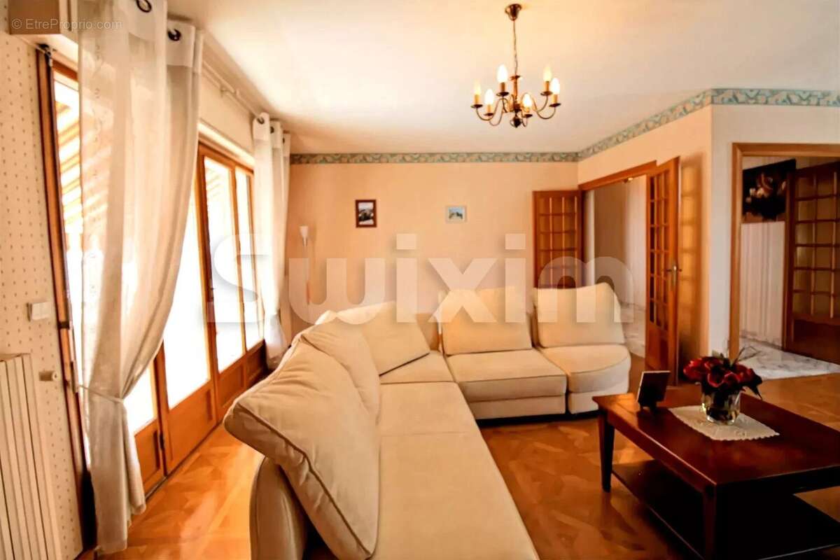 Appartement à AIX-LES-BAINS