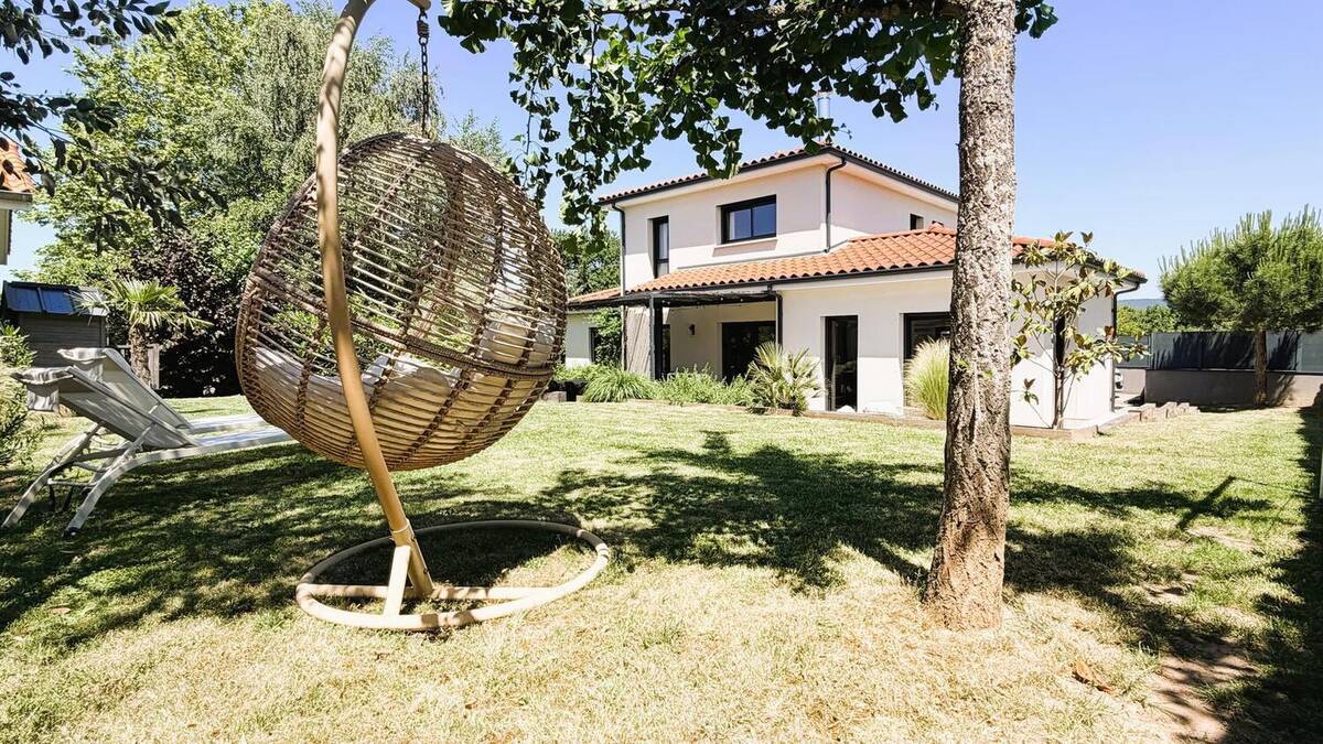 Photo 1 - Maison à LA TOUR-DE-SALVAGNY