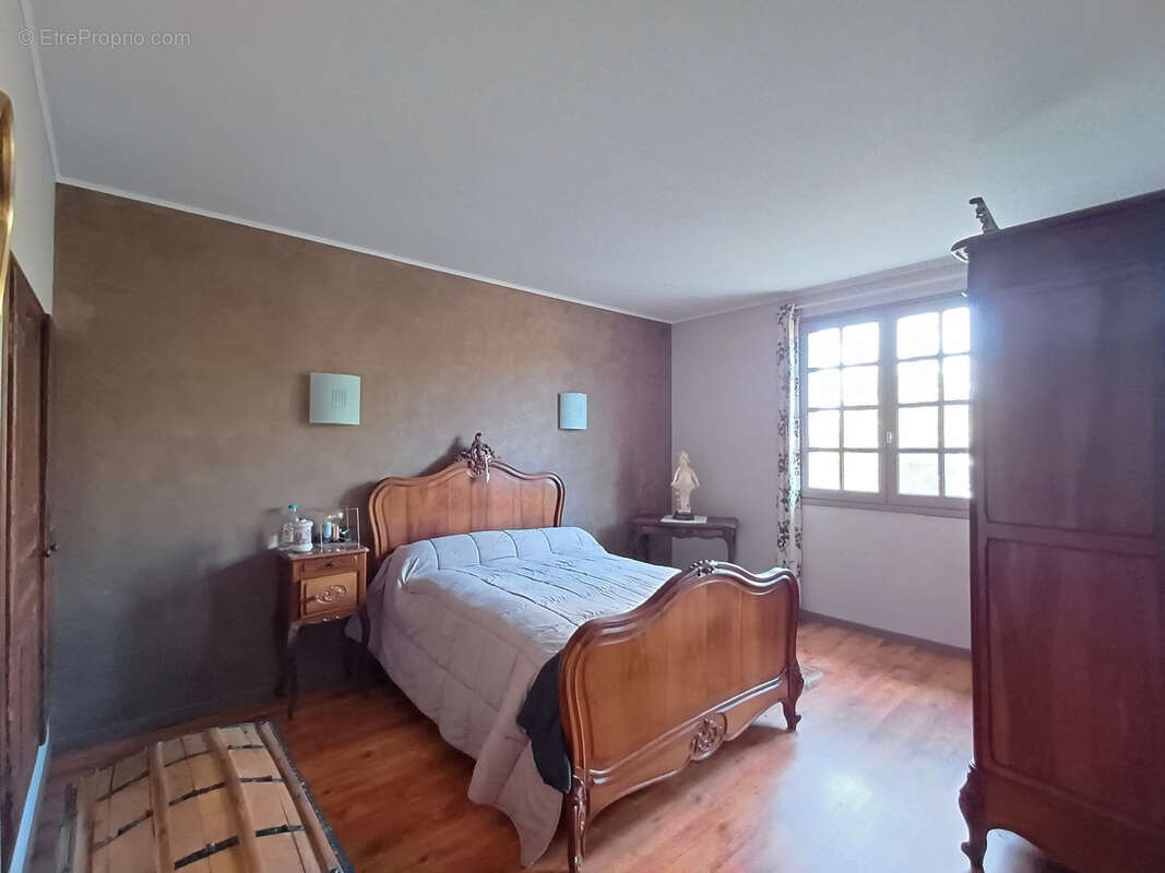 Maison à VILLEFRANCHE-DE-ROUERGUE