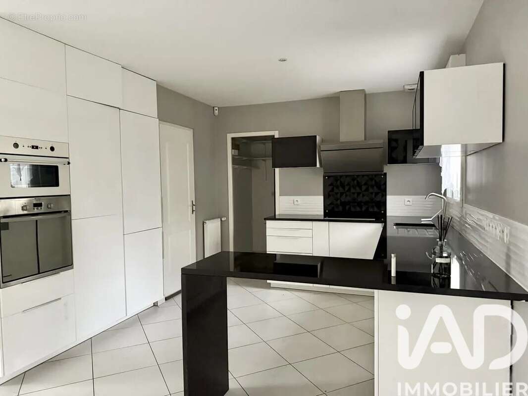 Photo 3 - Maison à VIRY-CHATILLON