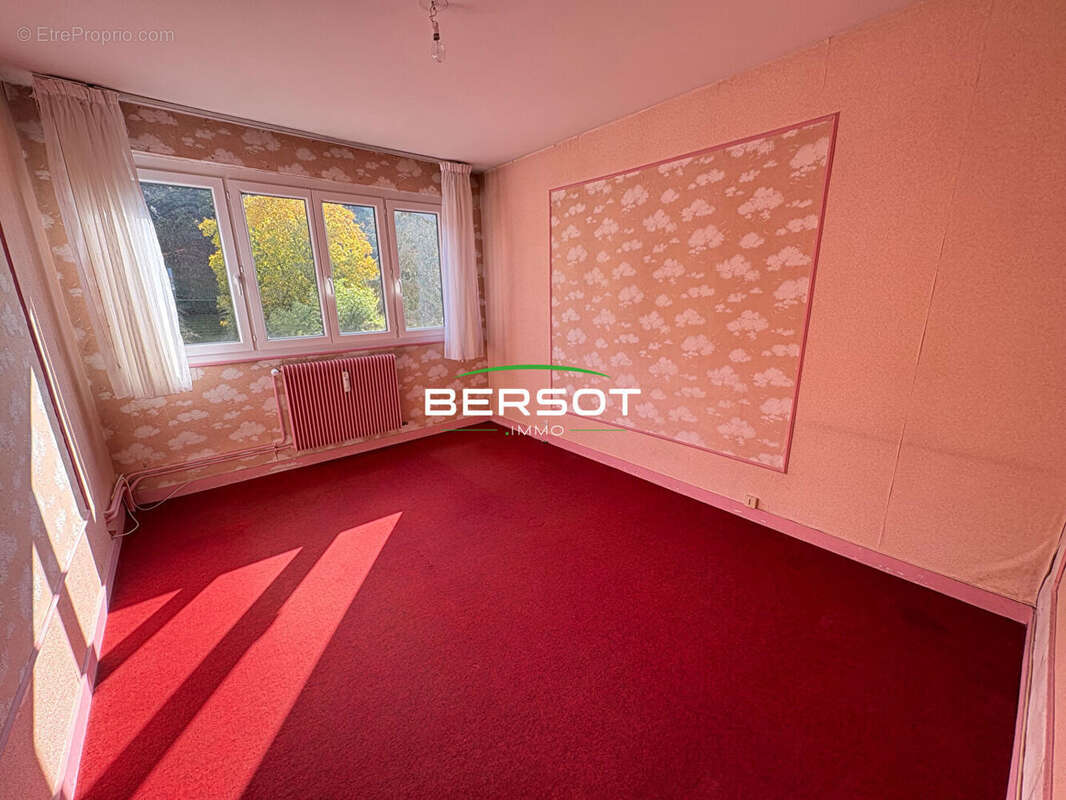 Appartement T5 à rénover avec balcon et garage ? Quartier des Vaites - photo 12